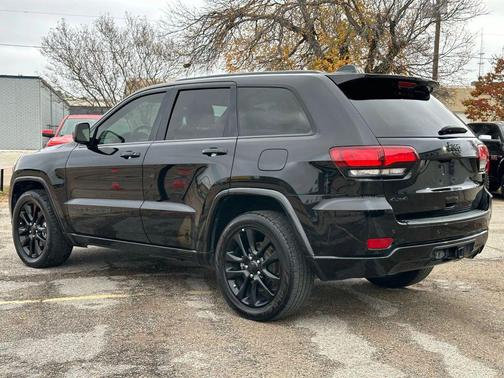 2020 Jeep Grand Cherokee Altitude