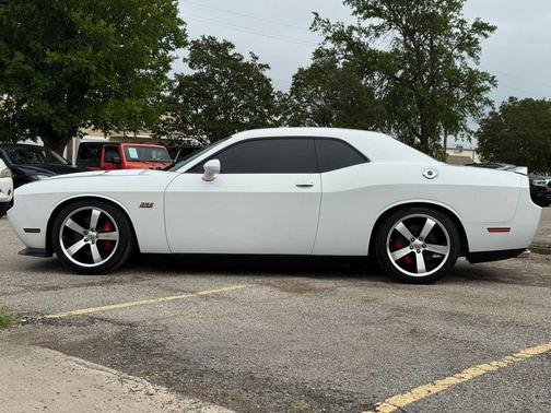 Bright White Clearcoat 2012 Dodge Challenger SRT8 392