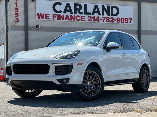 2017 Porsche Cayenne Platinum Edition