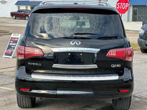 2015 INFINITI QX80 Base