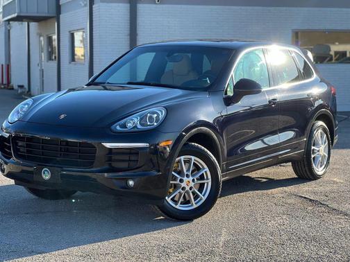 2016 Porsche Cayenne Cayenne
