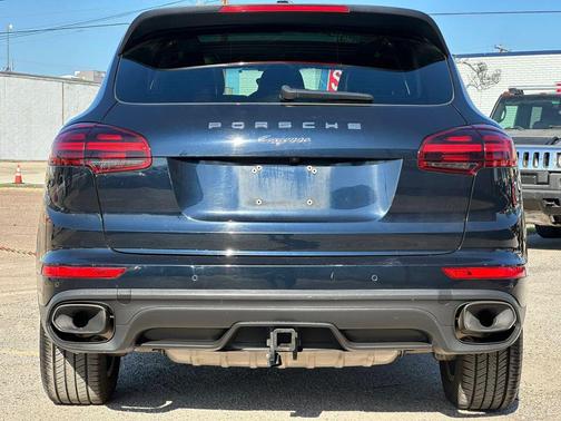 2016 Porsche Cayenne Cayenne