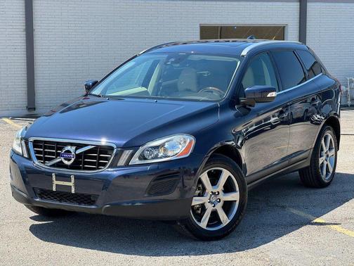 Caspian Blue Metallic 2013 Volvo XC60 3.2 Platinum