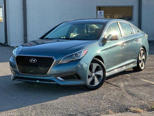 2016 Hyundai SONATA Hybrid Limited
