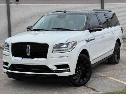 Pristine White 2021 Lincoln Navigator Black Label