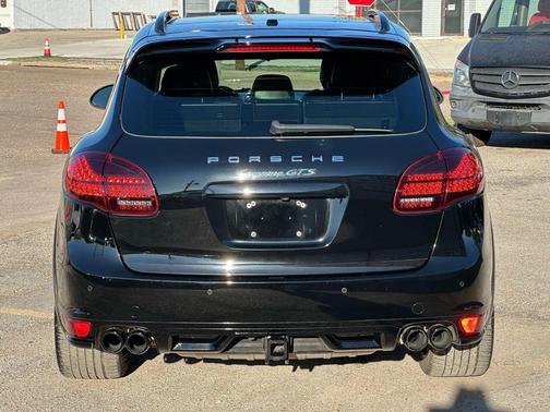 2014 Porsche Cayenne GTS