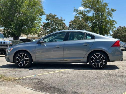 2017 Volvo S60 T5 Dynamic