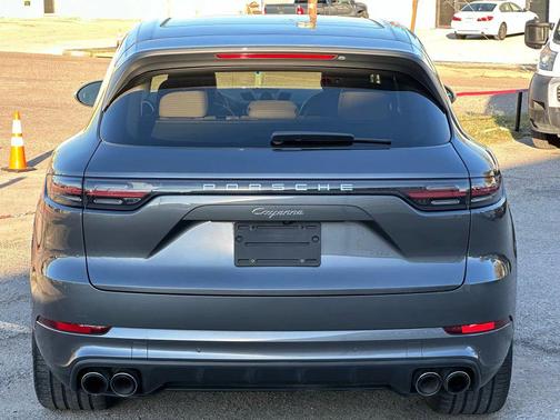 2019 Porsche Cayenne Cayenne