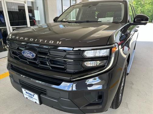 DARK MATTER GREY METALLIC 2025 Ford Expedition ACTIVE