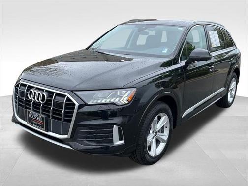 2024 Audi Q7 45 Premium Plus