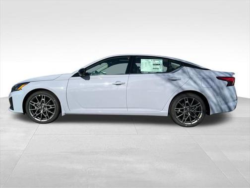 2024 Nissan Altima SR VC-Turbo FWD