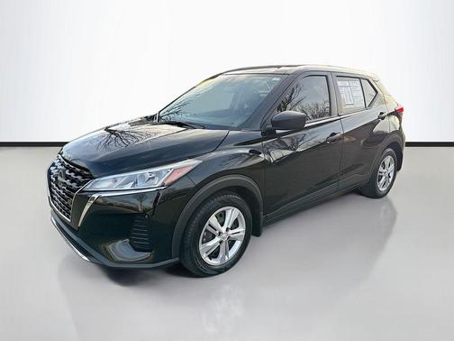 2023 Nissan Kicks S