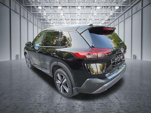 Super Black 2023 Nissan Rogue SL