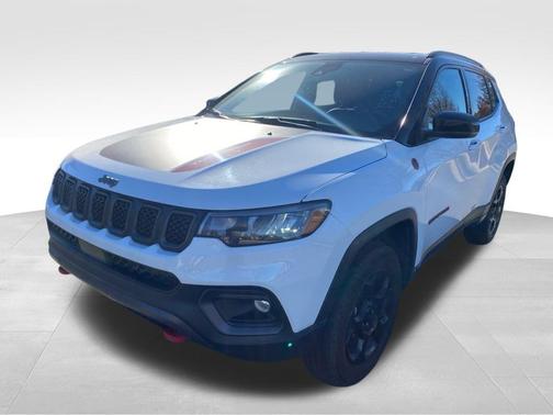 2023 Jeep Compass Trailhawk