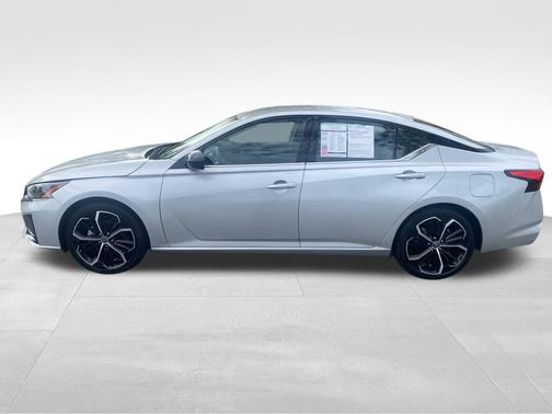 2024 Nissan Altima SR FWD