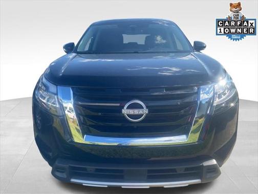 2024 Nissan Pathfinder SL FWD