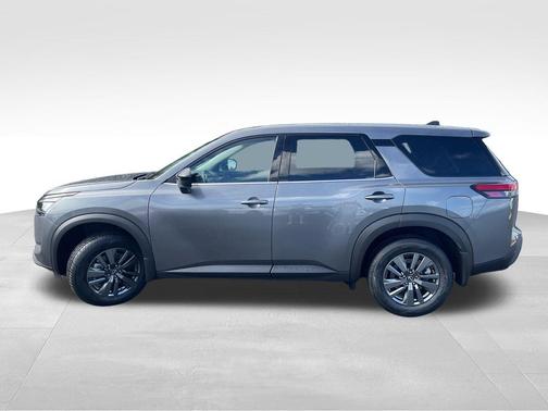 2025 Nissan Pathfinder S FWD