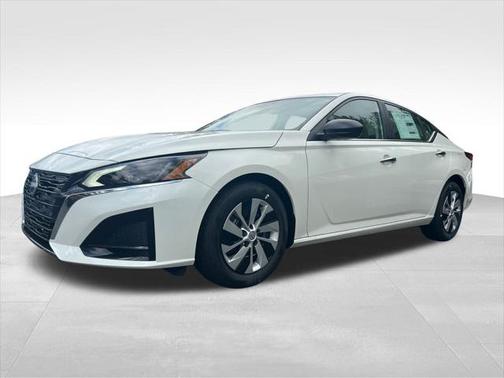 2025 Nissan Altima S FWD