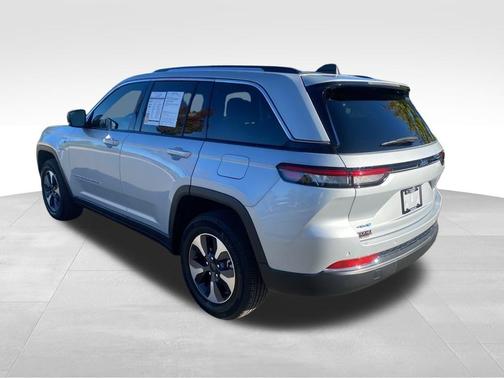 2023 Jeep Grand Cherokee 4xe Base