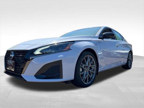 2024 Nissan Altima SR VC-Turbo FWD