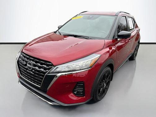 2023 Nissan Kicks SR