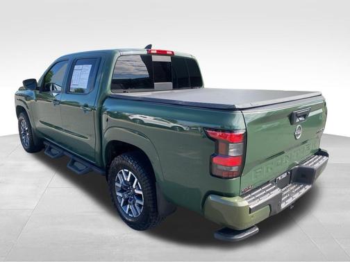 2023 Nissan Frontier SV