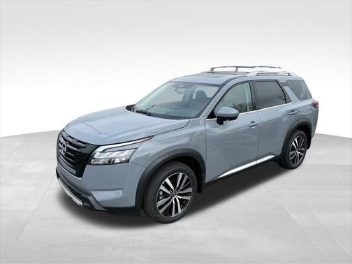 2025 Nissan Pathfinder Platinum FWD
