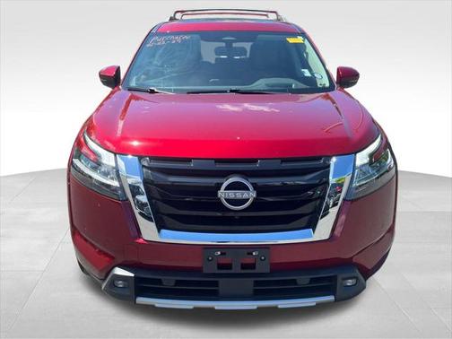 2022 Nissan Pathfinder Platinum 4WD