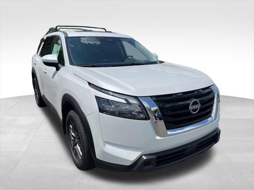 2025 Nissan Pathfinder SV FWD