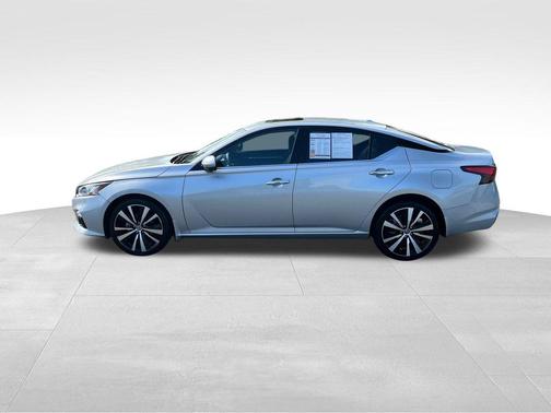 2022 Nissan Altima Platinum Intelligent AWD