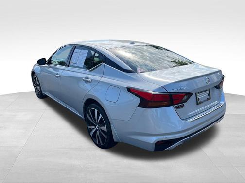 2022 Nissan Altima Platinum Intelligent AWD