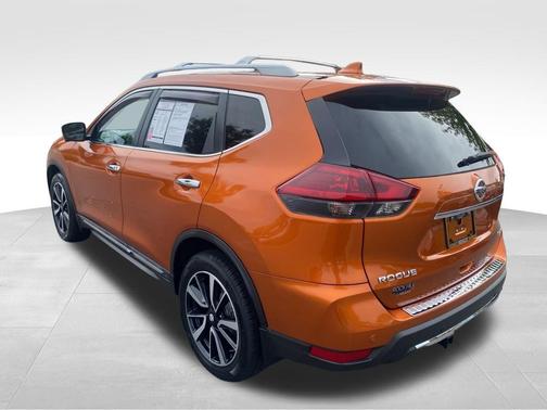 2020 Nissan Rogue SL