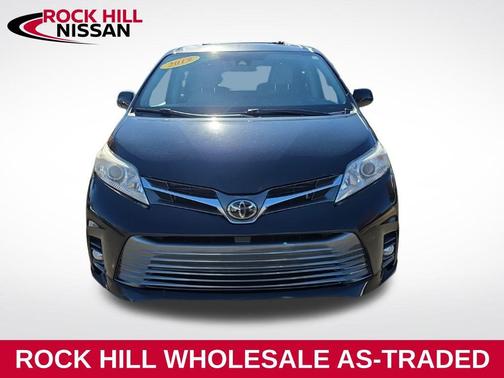 2019 Toyota Sienna XLE