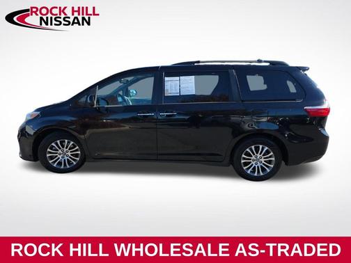 2019 Toyota Sienna XLE