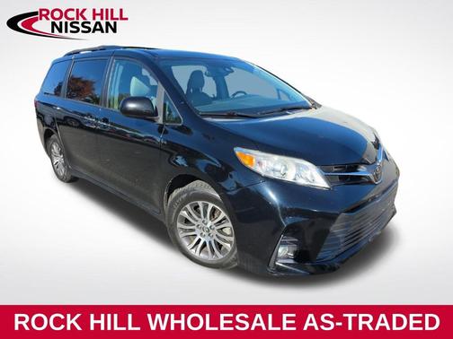 2019 Toyota Sienna XLE