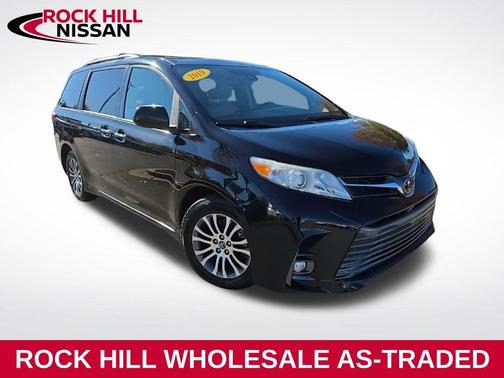 2019 Toyota Sienna XLE