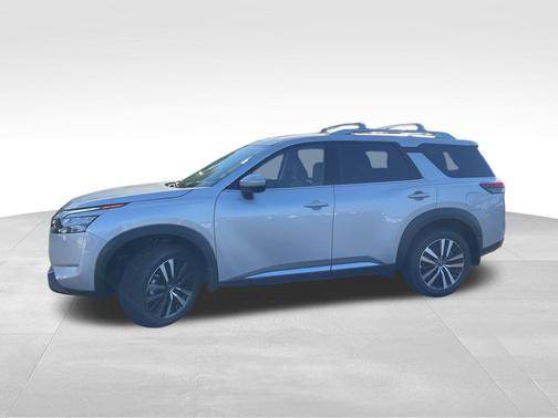 2025 Nissan Pathfinder Platinum FWD