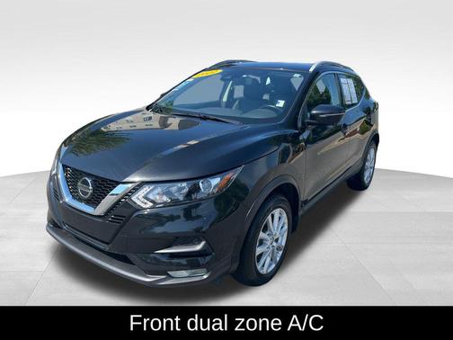 2022 Nissan Rogue Sport SV