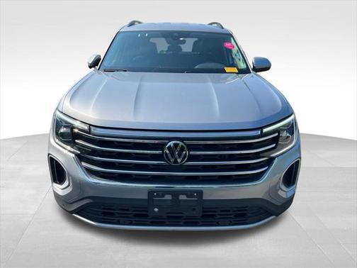 2024 Volkswagen Atlas 2.0T SE w/Technology 4MOTION