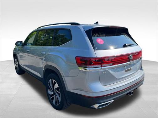 2024 Volkswagen Atlas 2.0T SE w/Technology 4MOTION