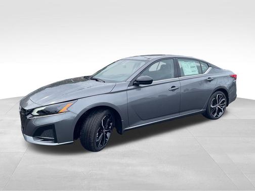 2025 Nissan Altima SR FWD