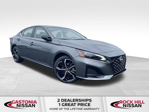2025 Nissan Altima SR FWD