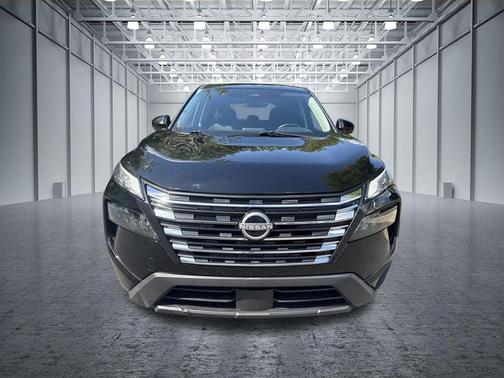 Super Black 2025 Nissan Rogue SV