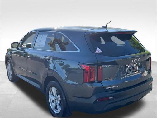 2023 Kia Sorento LX