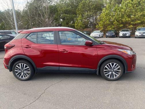 2021 Nissan Kicks SV