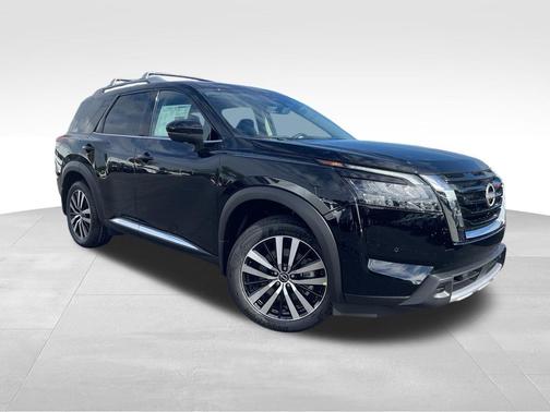 2025 Nissan Pathfinder Platinum FWD