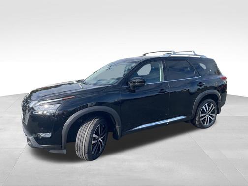 2025 Nissan Pathfinder Platinum FWD