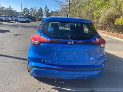 2024 Nissan Kicks S