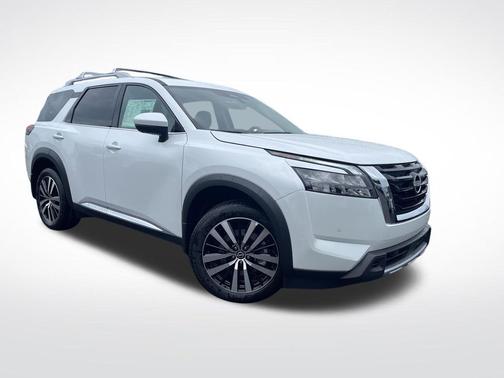 2025 Nissan Pathfinder Platinum 4WD