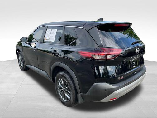 2022 Nissan Rogue S